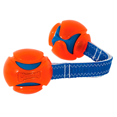 ChukIT! HYDROSQUEEZE DUO TUG - Іграшка 2 м'ячі з ременем для собак великих розмірів